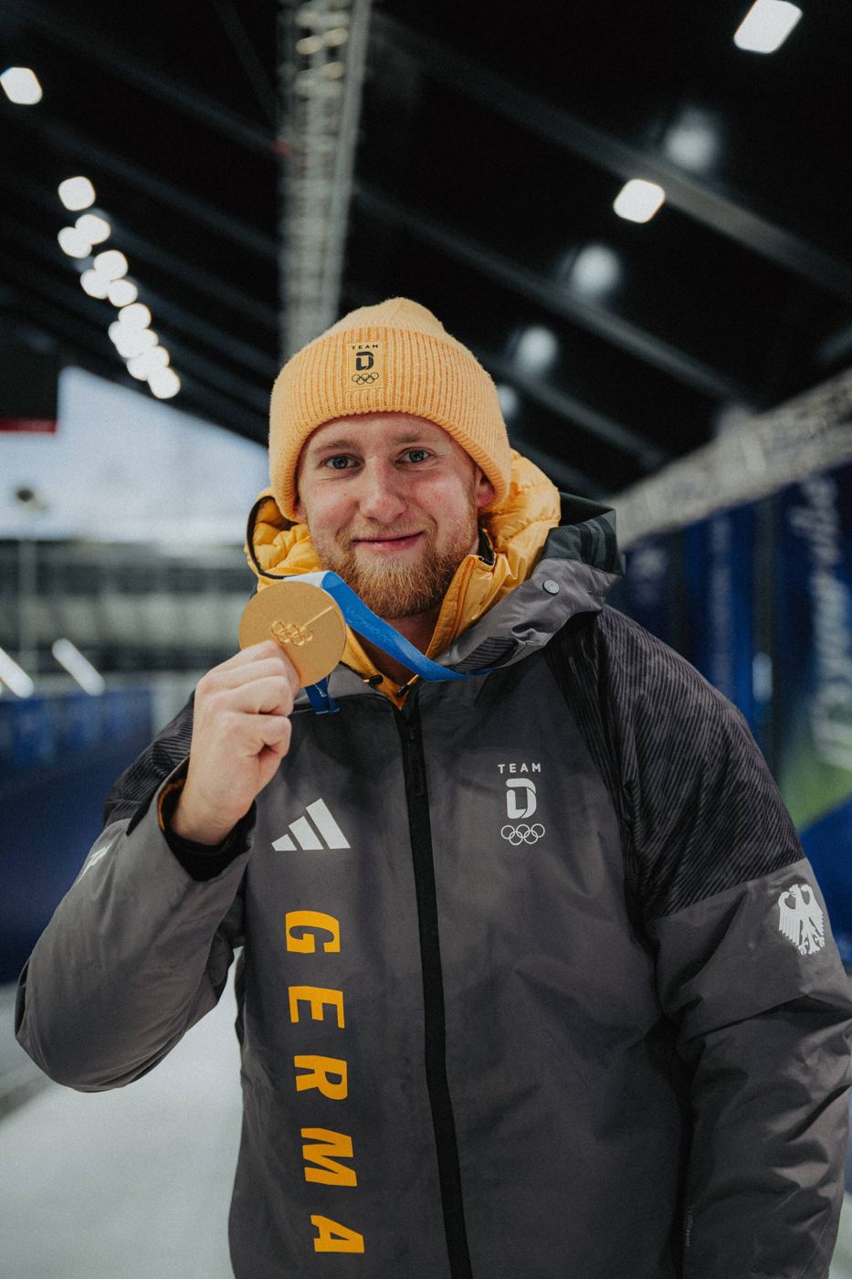 Jörn Wenzel mit der Goldmedaille